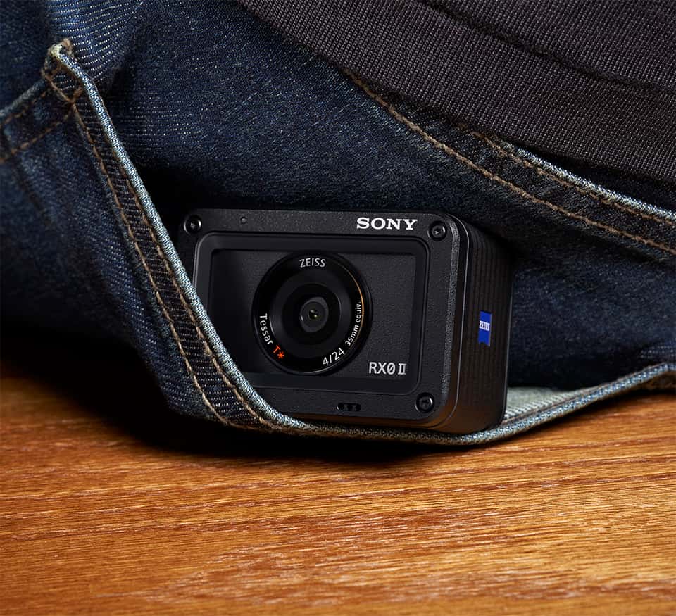 RX0 II premium tiny tough camera | DSC-RX0M2G | Sony Ireland
